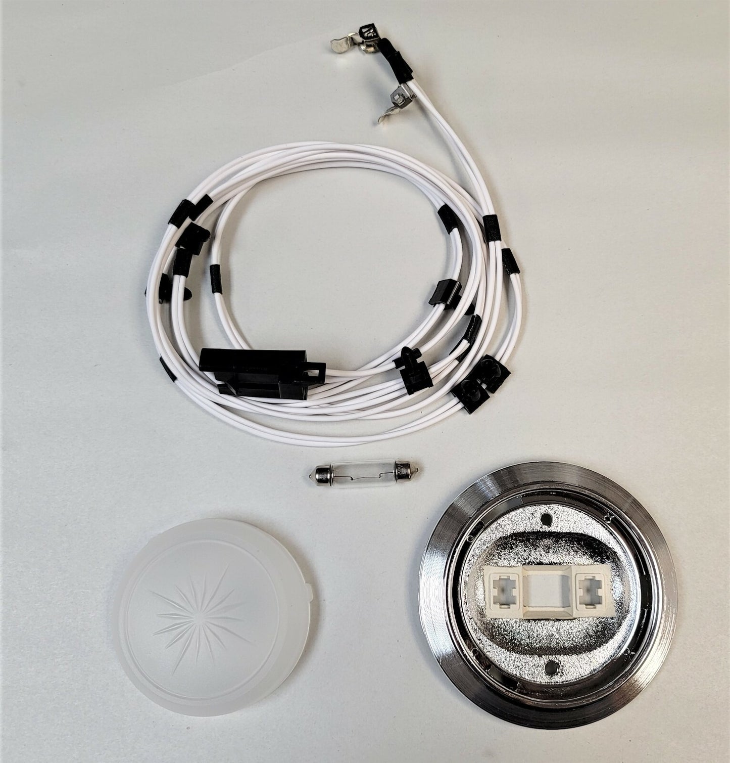 Interior Dome Lamp/Light Assy with OE Wiring Harness & Bulb 1978-1981 Camaro