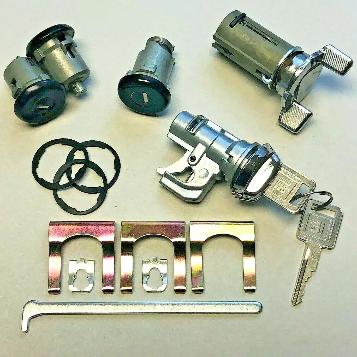 Complete Lock set- GM Keys, One Key System, 1969 Camaro PY290B